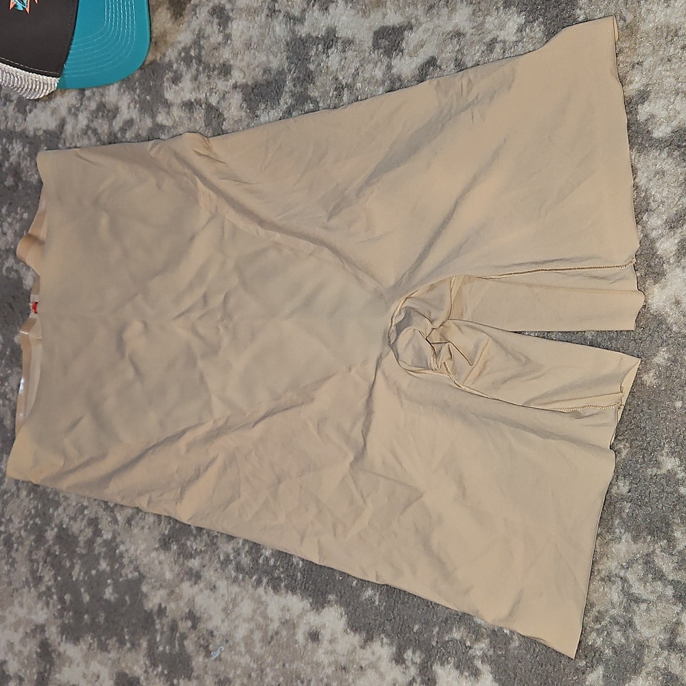 SPANX Beige Seamless Shapewear Shorts Size XL